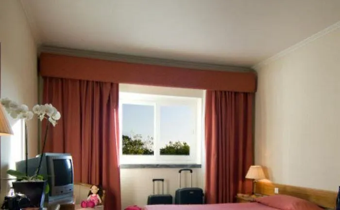 Cruz Alta Отель 3*